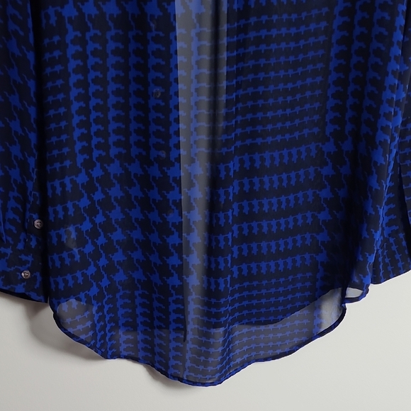 VINCE CAMUTO Houndstooth Print Blue and Black Button Up Size Small - Picture 10 of 13
